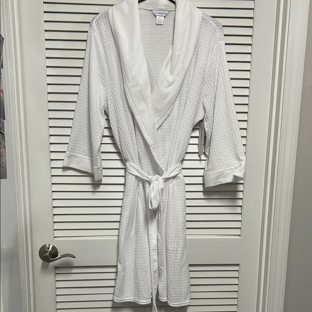 Liz Claiborne White Textured Shawl Collar Robe